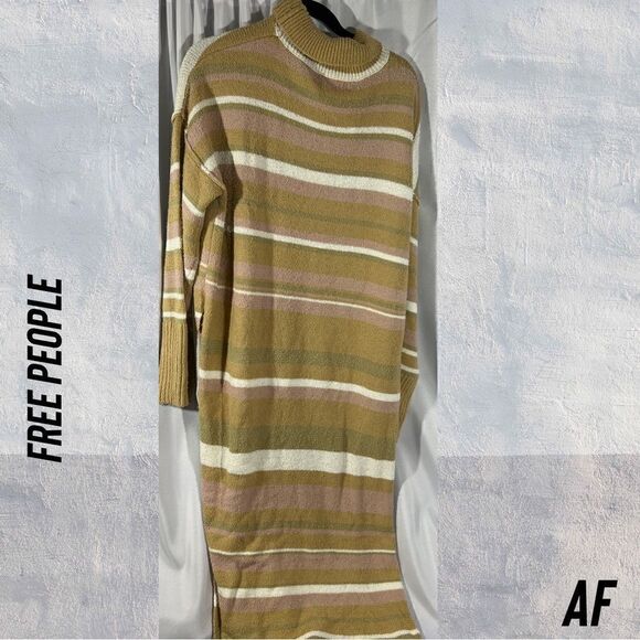 FREE PEOPLE TOES IN THE SAND SWEATER DRESS NWT MEDIUM - Picture 3 of 5
